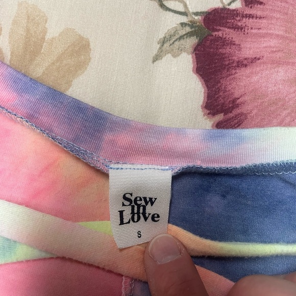 Sew in Love size S tye dye tee - Picture 3 of 6